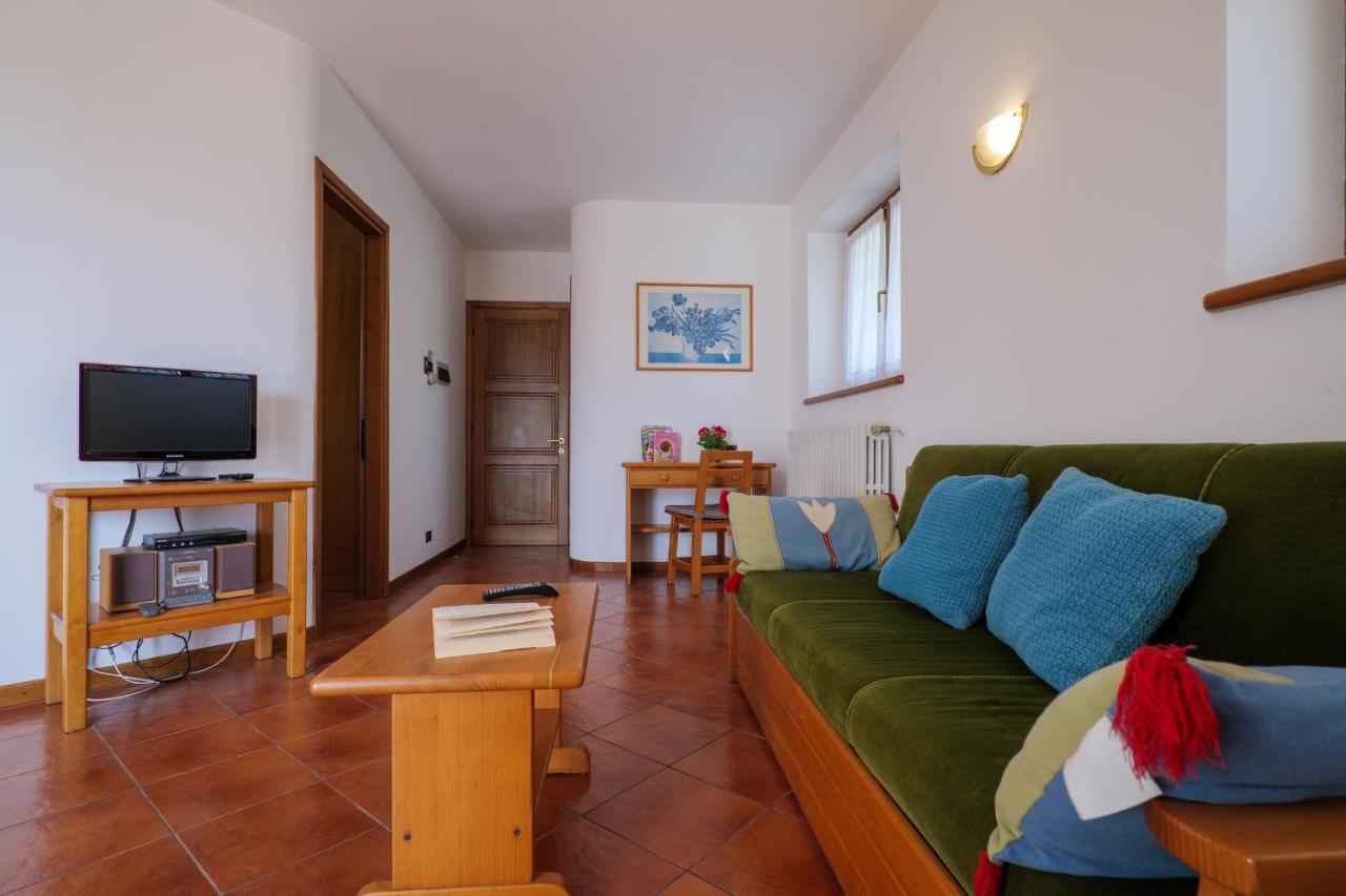 Villa Palma Colico Esterno foto
