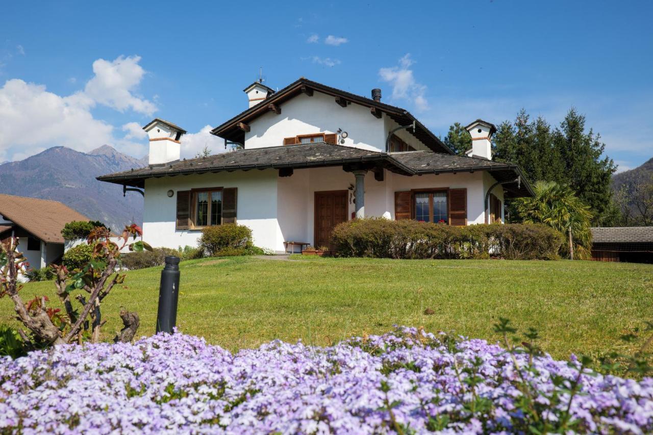 Villa Palma Colico Esterno foto