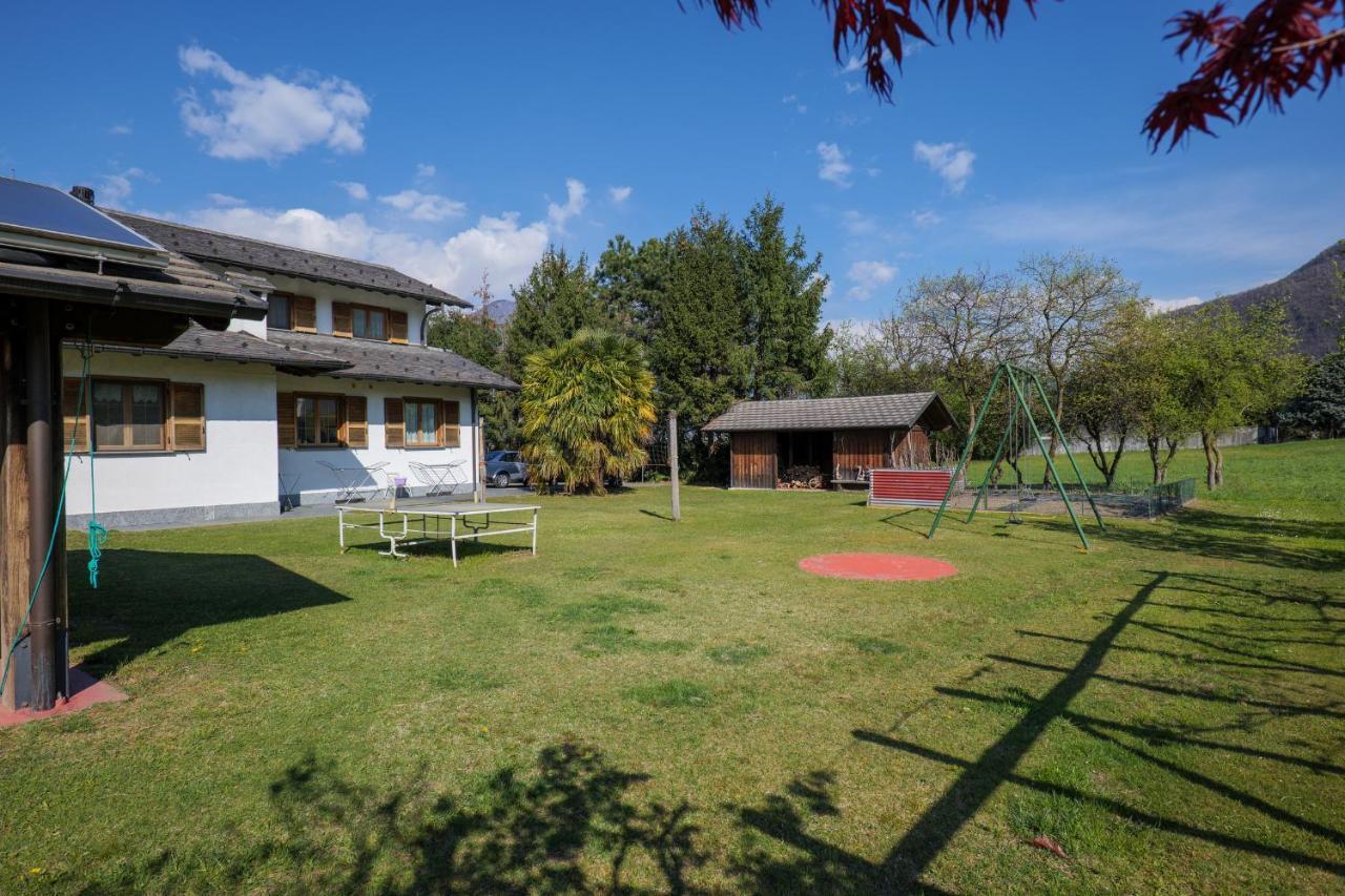 Villa Palma Colico Esterno foto