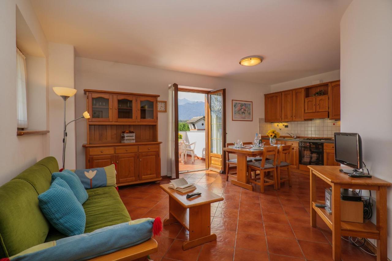 Villa Palma Colico Esterno foto