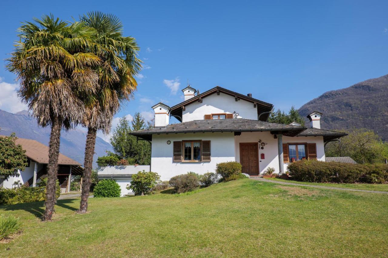 Villa Palma Colico Esterno foto