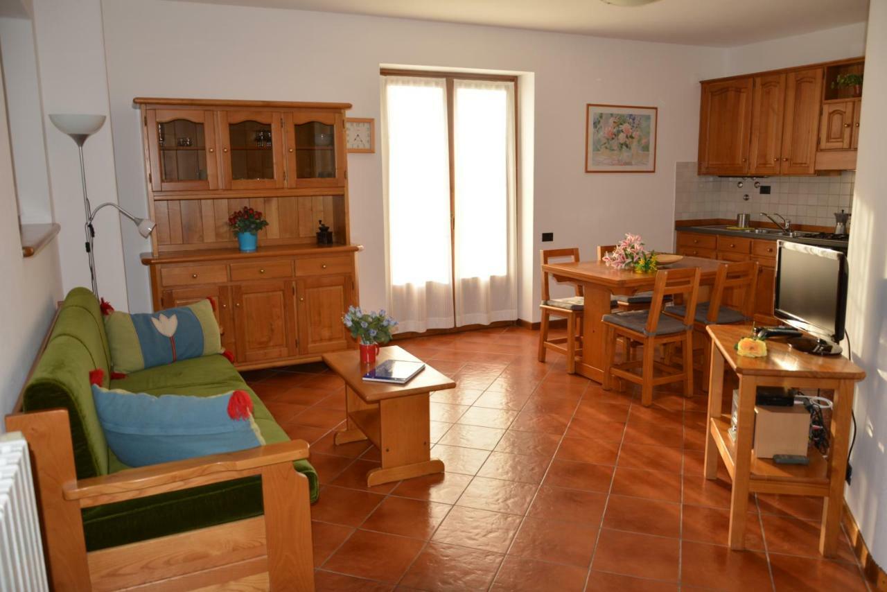 Villa Palma Colico Esterno foto