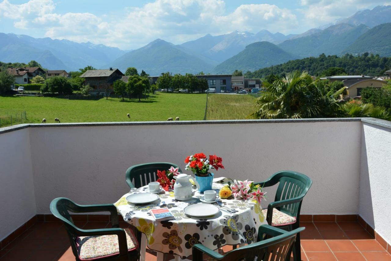 Villa Palma Colico Esterno foto